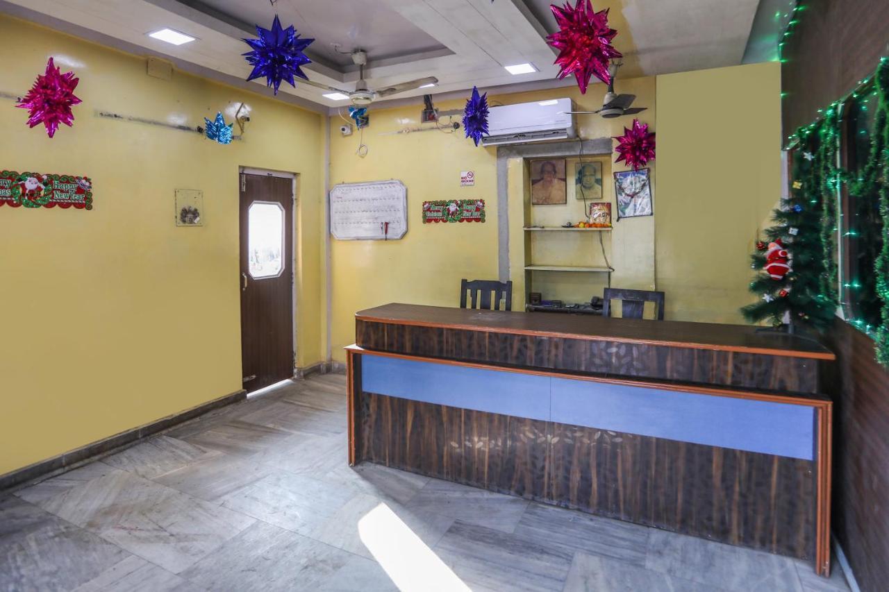 Spot On 10470 Hollywood Joka Bhasa Exterior photo